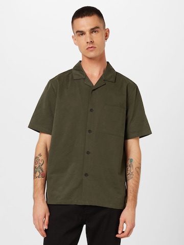 Hailys Men Regular fit Button Up Shirt 'Nixon' in Green: front