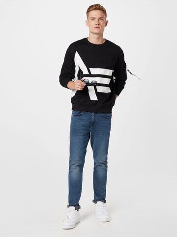 ALPHA INDUSTRIES Sweatshirt in Schwarz