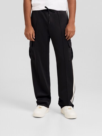 Loosefit Pantalon cargo Bershka en noir : devant