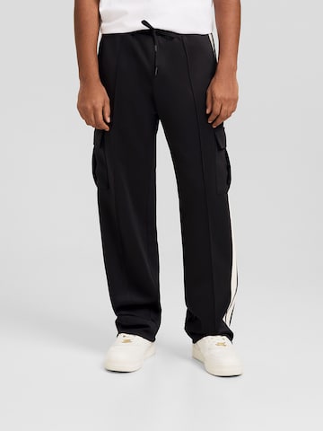 Loosefit Pantaloni cu buzunare de la Bershka pe negru: față