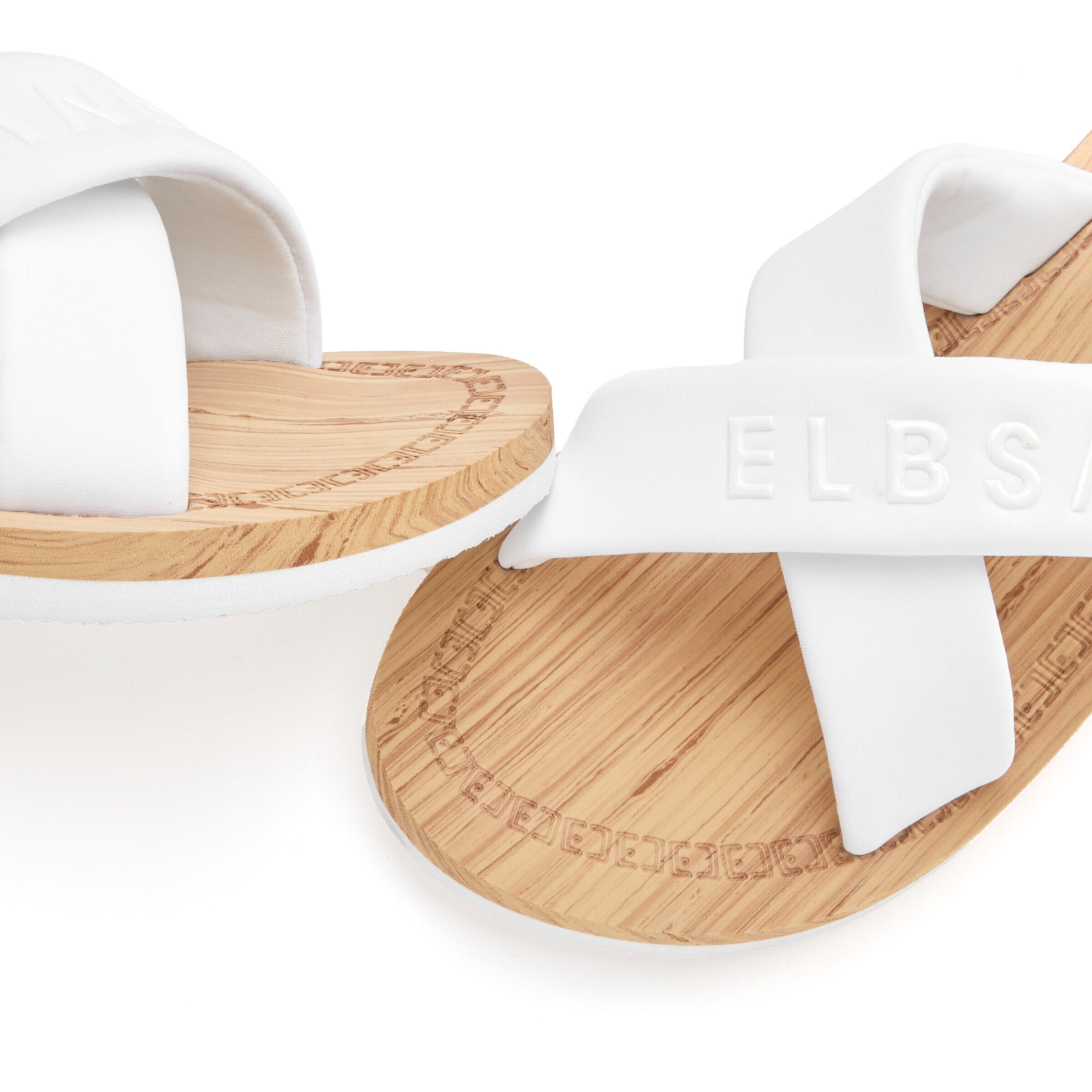 Elbsand Μιούλ σε λευκό