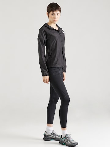 THE NORTH FACE Спортивная куртка 'Higher Run Wind' в Черный