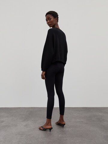 Skinny Leggings 'Jona' di EDITED in nero