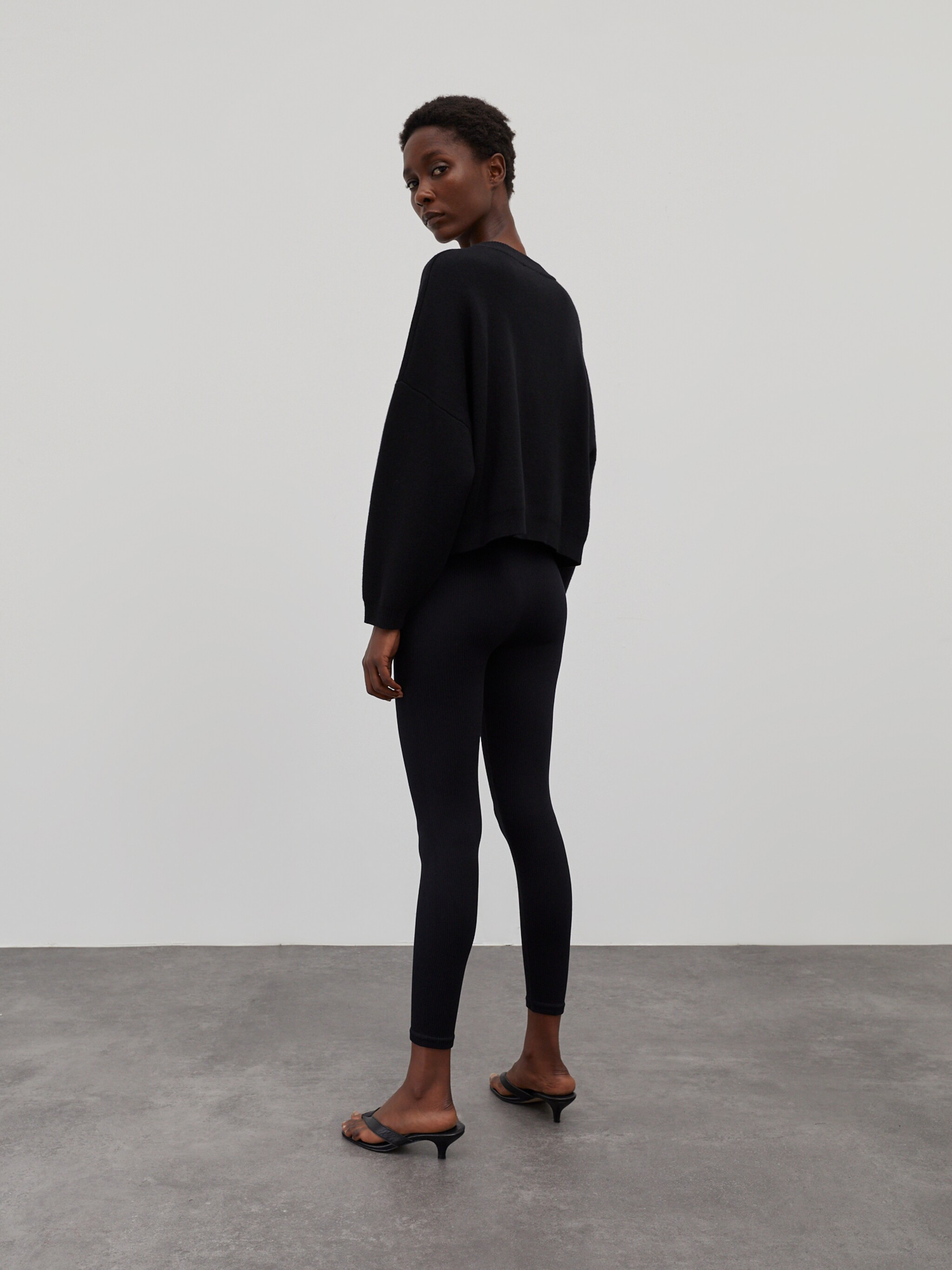 EDITED Produits Leggings 'Jona' noir