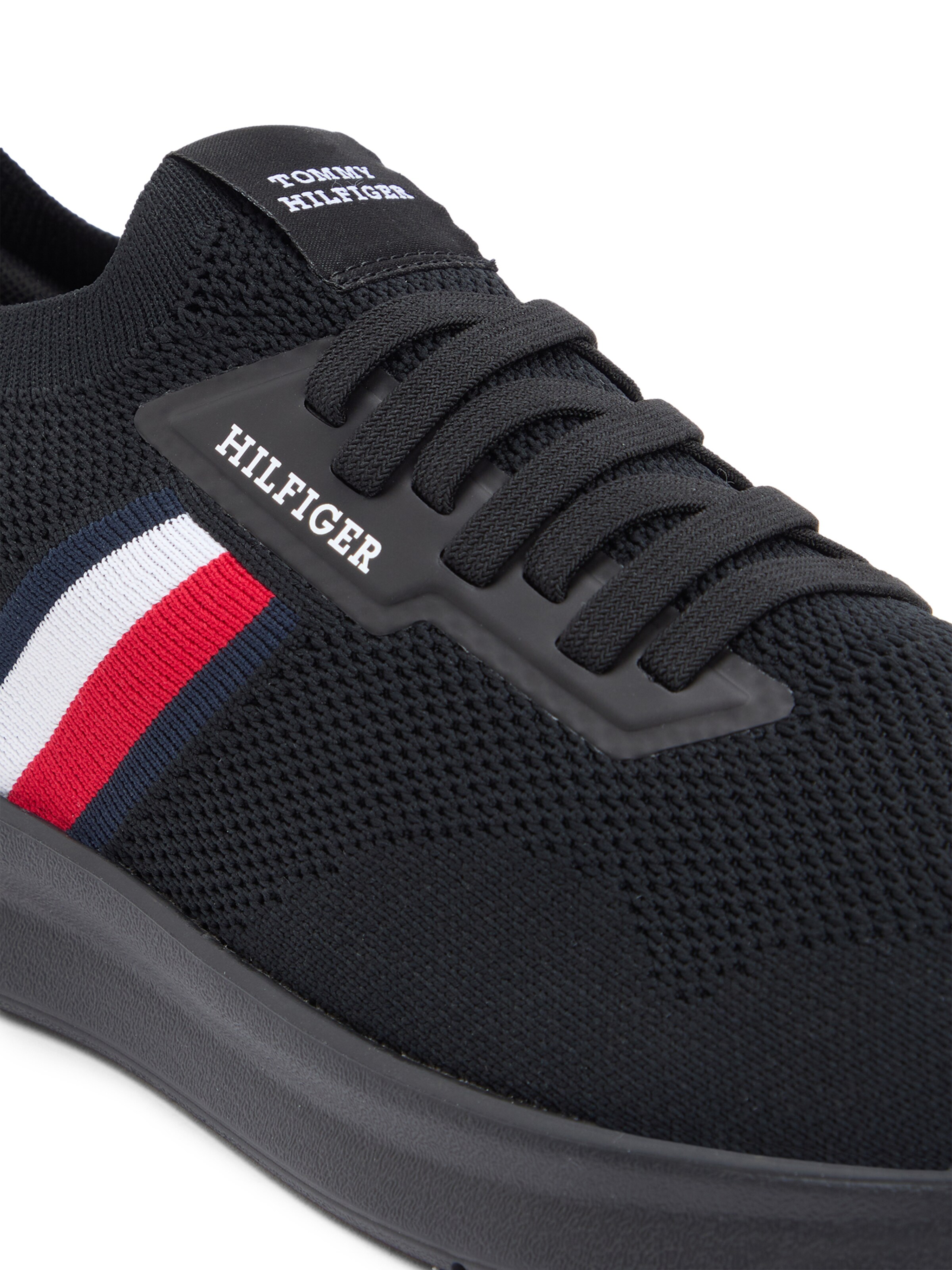 TOMMY HILFIGER Nizke superge | črna barva