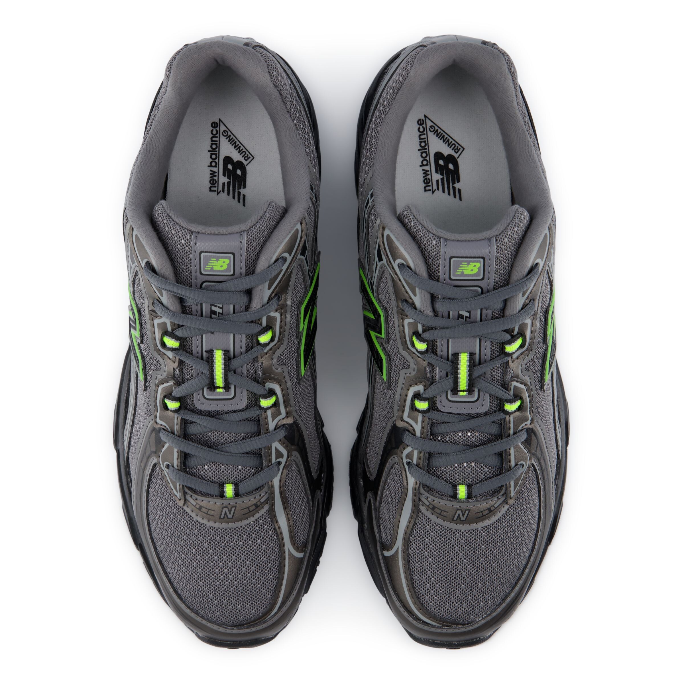 new balance 'Sneaker 740'. in Grau