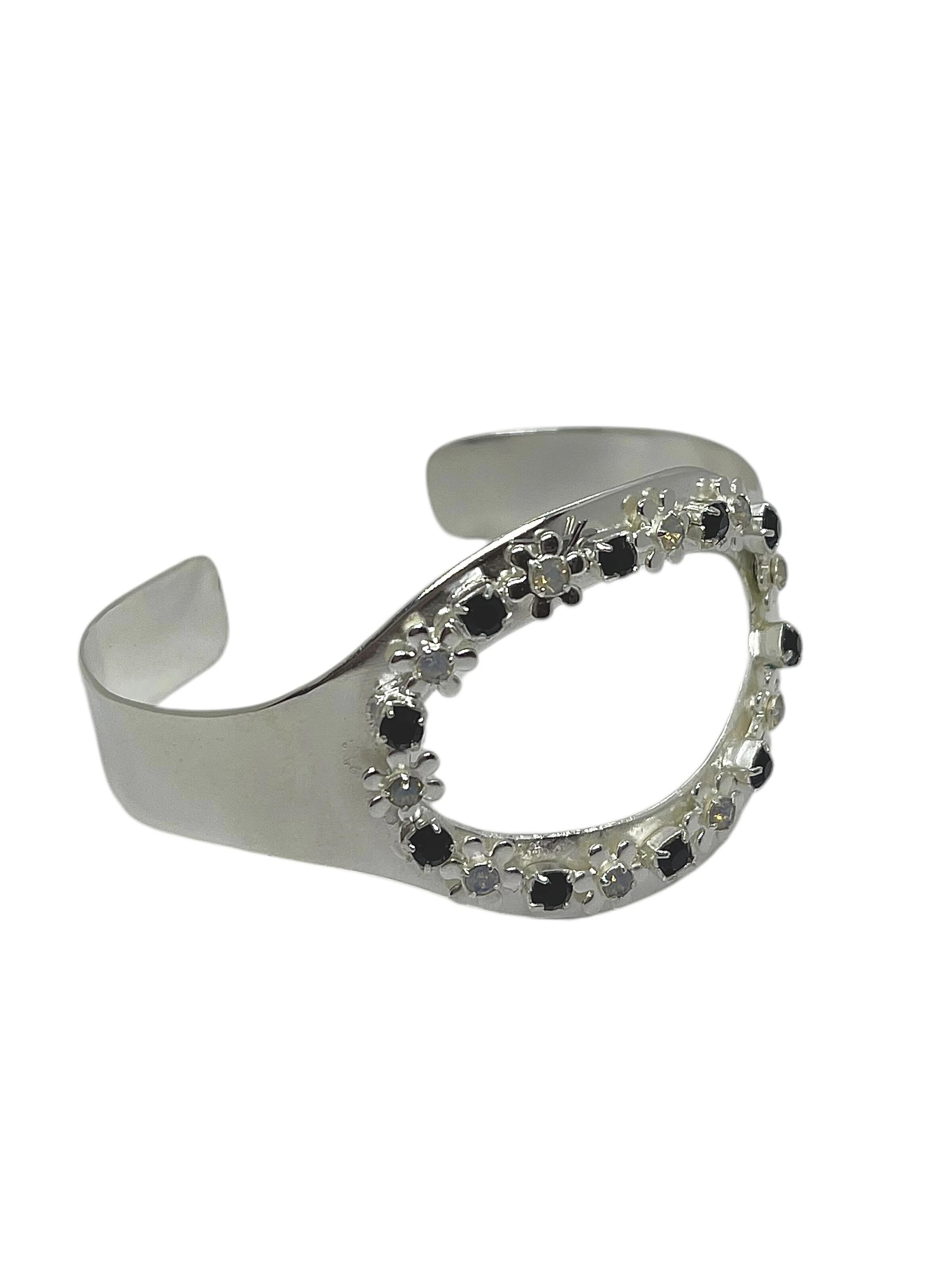 Bracelet 'Oval bracelet in silver with Sw mix gray crystals' Gloria Mago en argent