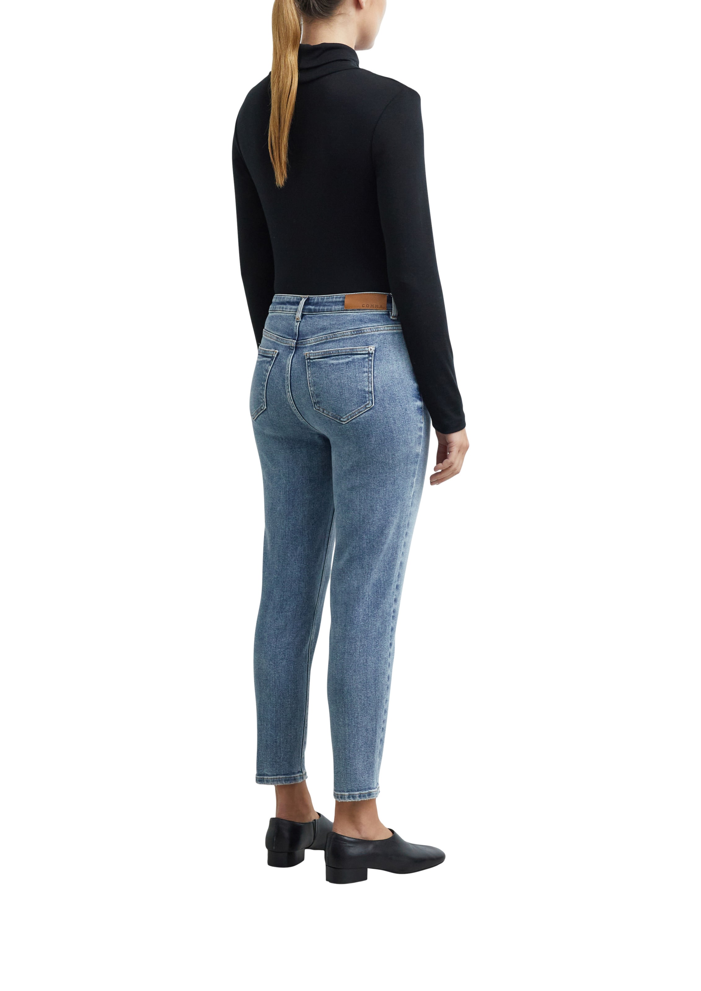 Coupe slim Jean COMMA en bleu : derrière