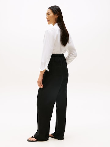 TOMMY HILFIGER Loosefit Hose in Schwarz