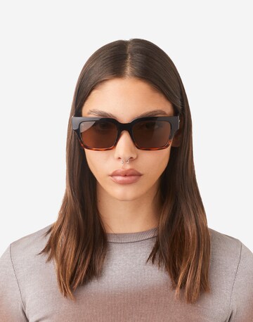 HAWKERS Okulary przeciwsłoneczne 'Mate' w kolorze brązowy