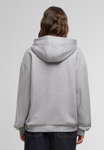 Urban Classics Sweatshirt i grå