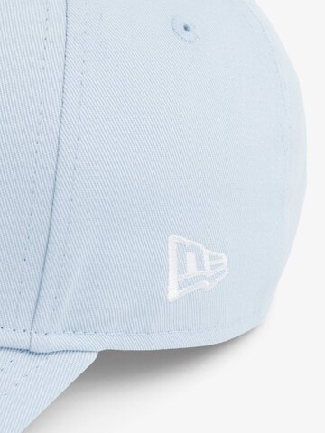 LACOSTE Cap in Blue