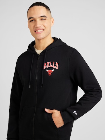 NEW ERA - Sudadera con cremallera 'ESSENTIALS CHIBUL' en negro