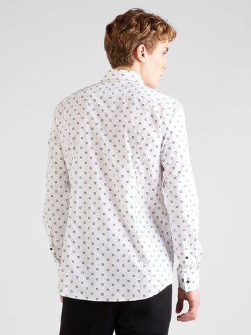 HUGO Slim fit Koszula 'Kenno' w kolorze biały
