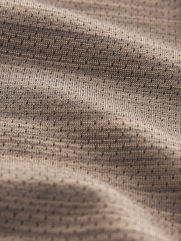Next Functioneel shirt in Beige