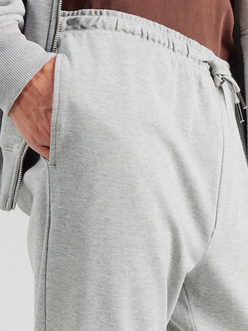 Pepe Jeans - Tapered Pantalón en gris