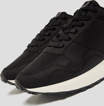 Pull&Bear Platform trainers in Black