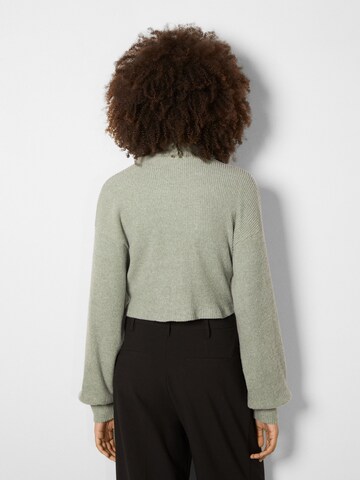 Bershka Pullover in Grün