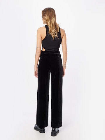 UNITED COLORS OF BENETTON Wide leg Trousers in Black