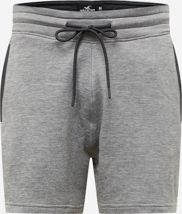 HOLLISTER - Pantalón en gris: frente