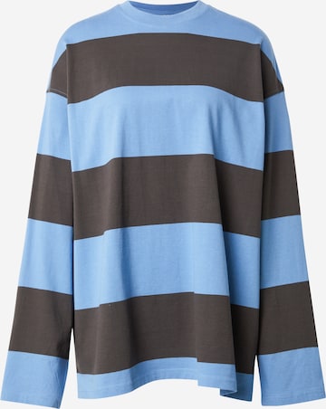 WEEKDAY Oversized Shirt 'Brita' in Blue: front