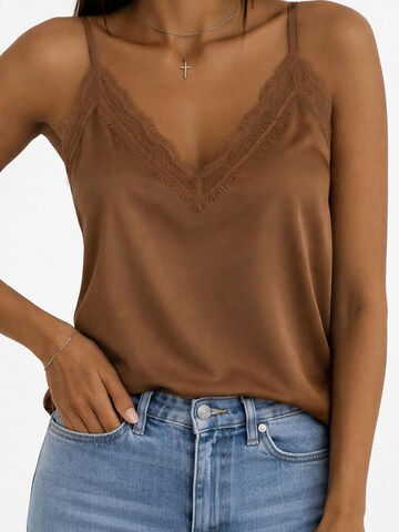 Worldclassca Top 'Spaghetti Lace Trim Top' in Beige