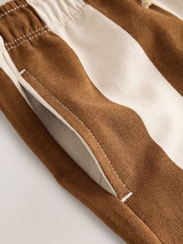 Next Skinny Shorts in Braun