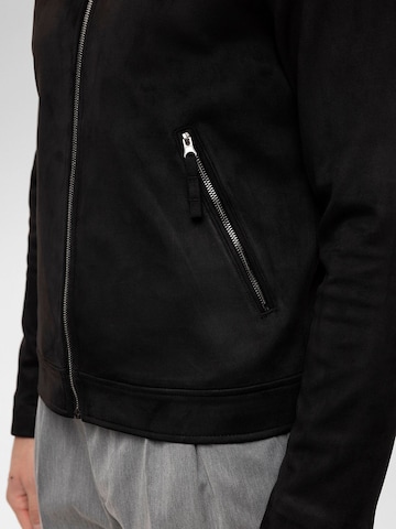 Antioch Between-Season Jacket in Black