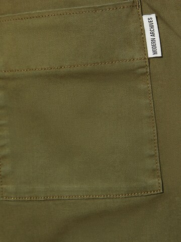 Loosefit Pantalon à pince Bershka en vert