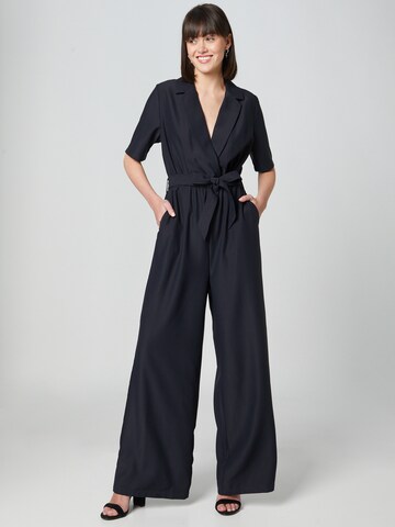 Guido Maria Kretschmer Women Jumpsuit 'Ramona' in Zwart: voorkant