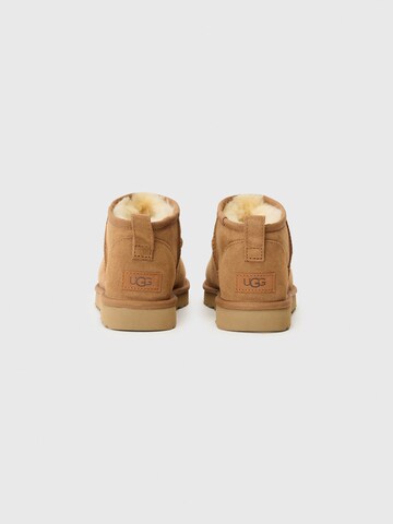brūns UGG Klasiski zābaki 'Classic Ultra Mini'
