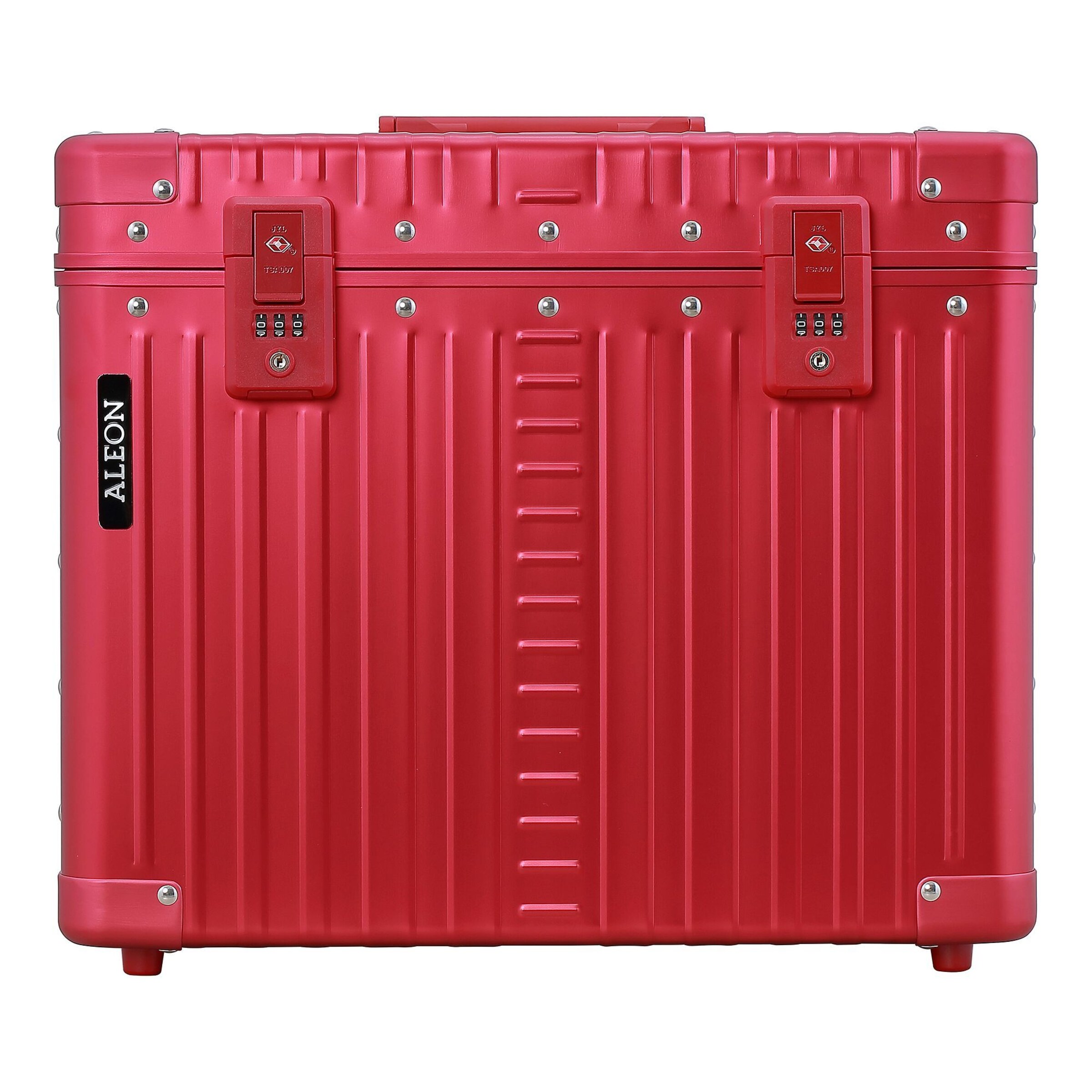 Aleon Toiletry Bag in Red: front