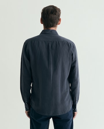 Coupe regular Chemise ' ' Scalpers en bleu