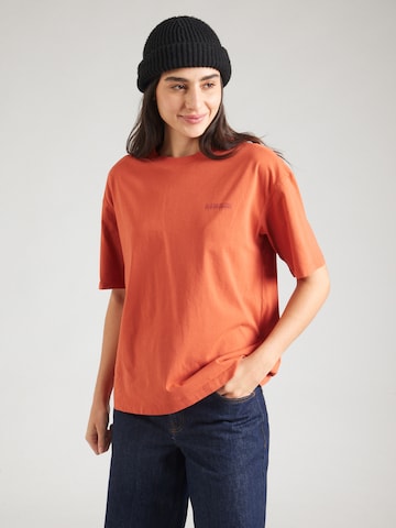 NAPAPIJRI T-shirt 'S-BISE' i röd: baksida