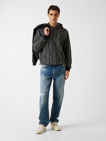 GUESS Sweatshirt i svart: framsida