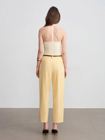 Regular Pantalon Dilvin en jaune
