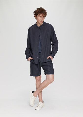QS Regular fit Риза в синьо