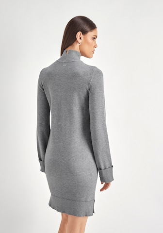 HECHTER PARIS Knitted dress in Grey