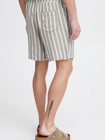 !Solid Regular Trousers ' Fried ' in Green