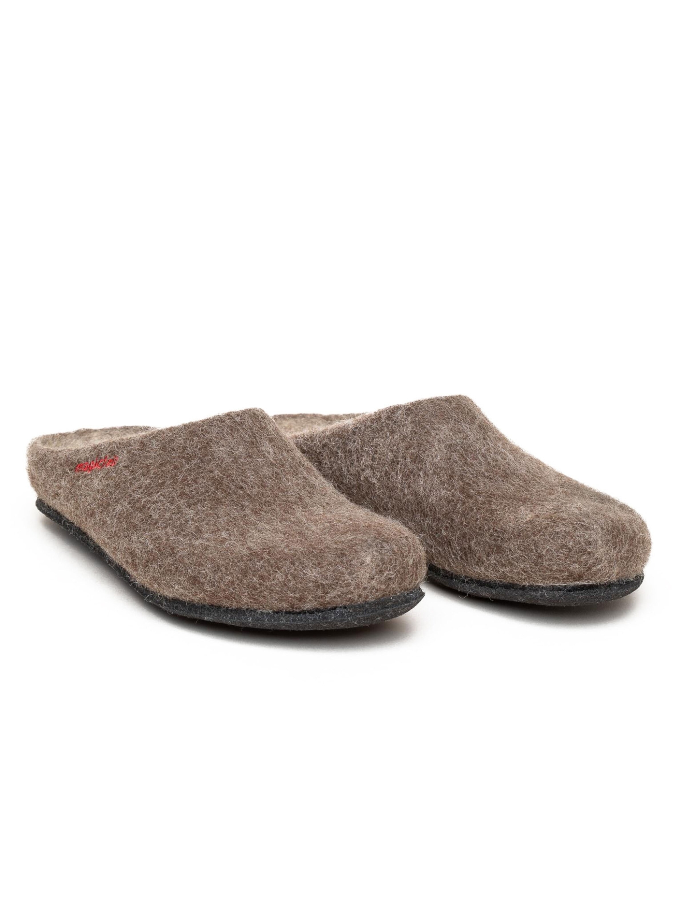 MagicFelt Slippers 'Filzpantoffel Magicfelt 709' in Brown