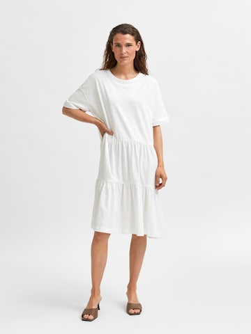 Robe 'Rylie' SELECTED FEMME en blanc : devant