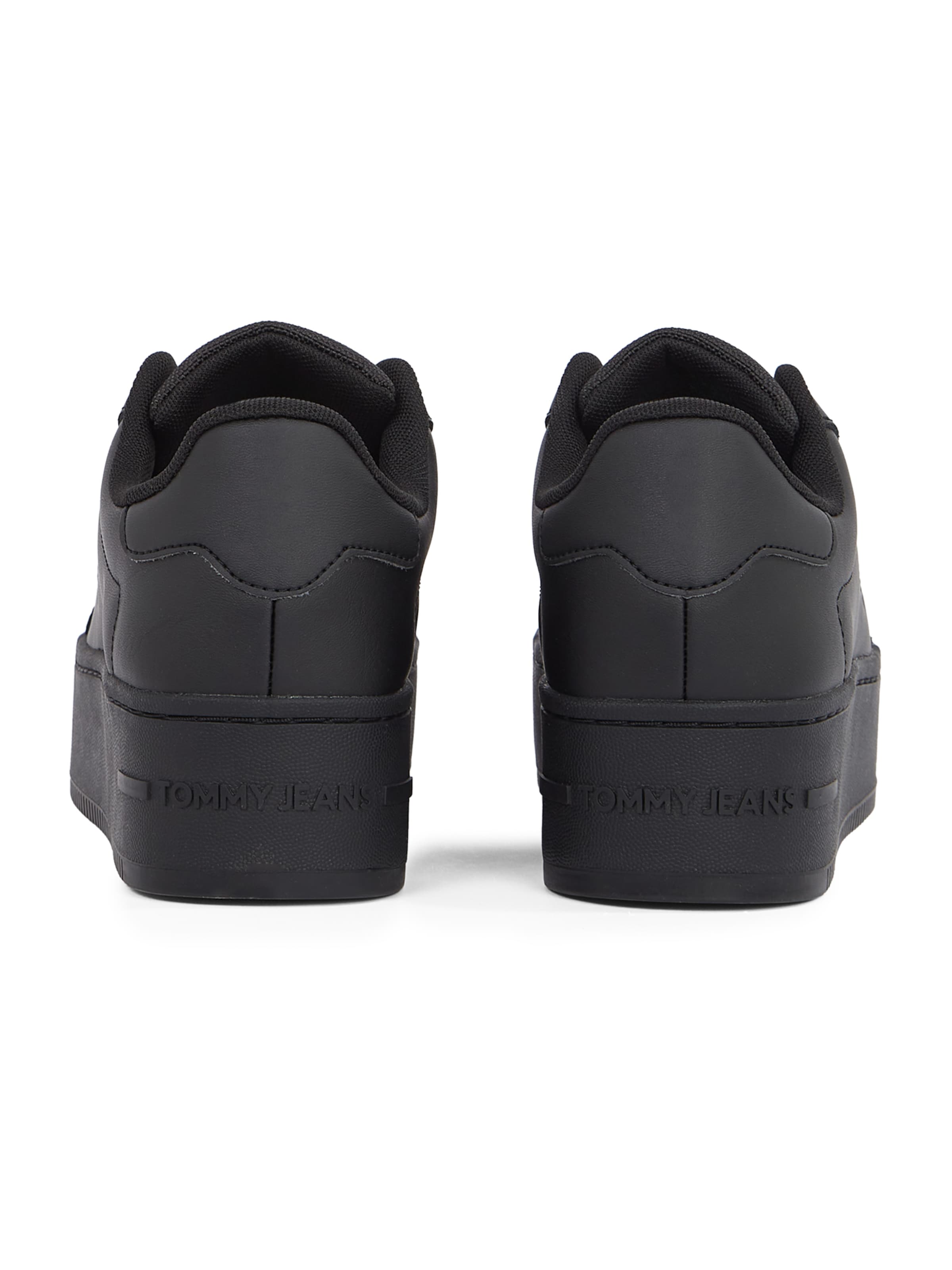 Baskets basses 'Essential' Tommy Jeans en noir