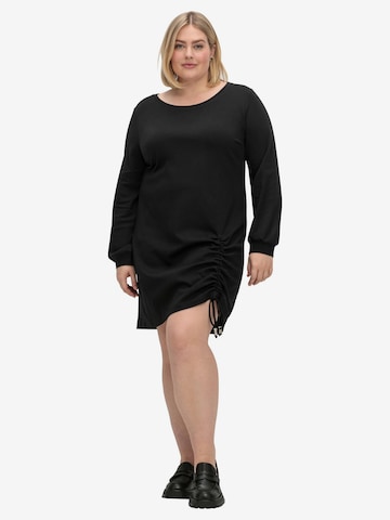 SHEEGO Dress in Black: front