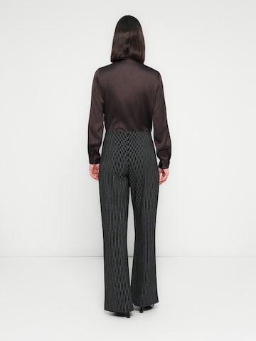 JDY Szeroka nogawka Spodnie 'JDYGEGGO' w kolorze czarny