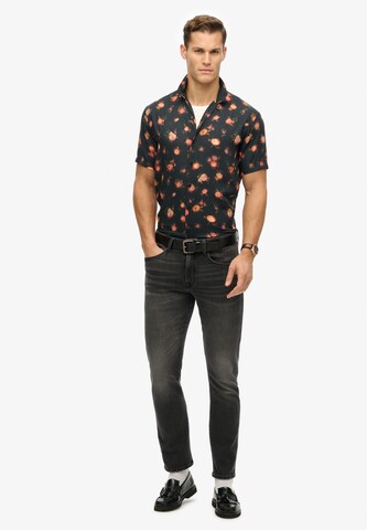 Fit confort Chemise Superdry en noir