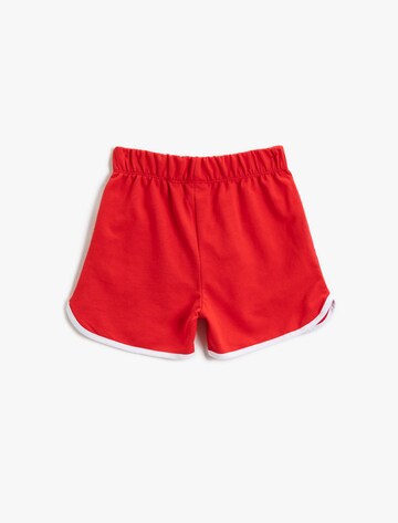 Koton Regular Shorts in Rot