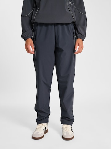 Hummel Regular Sportbroek in Grijs: voorkant