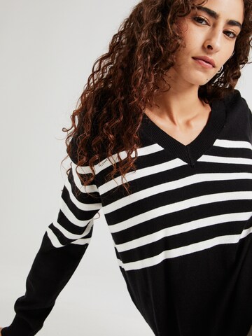 ZABAIONE Sweater 'Pa44lina' in Black