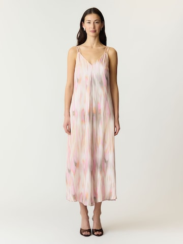 Robe YAS en rose : devant