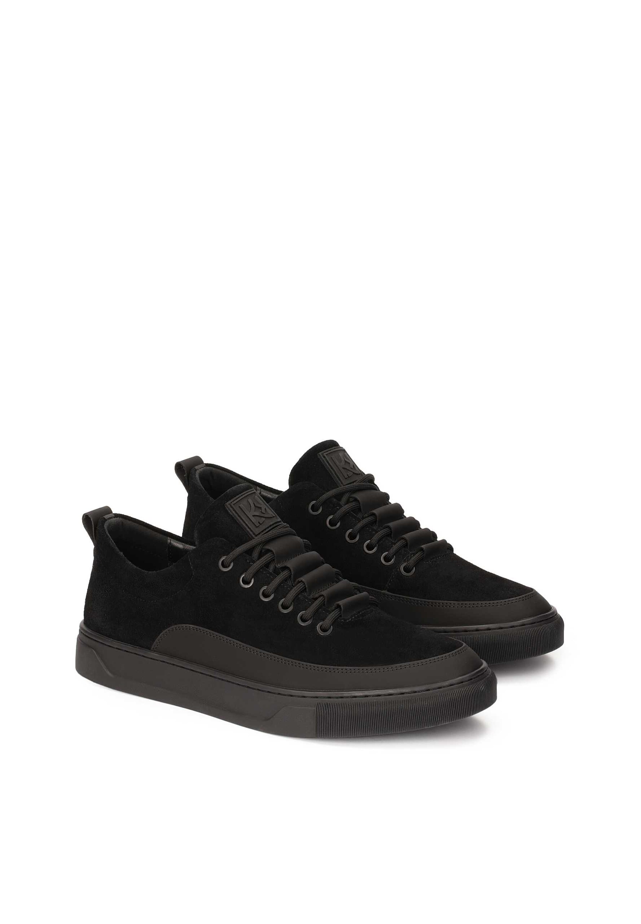 Kazar Sneakers in Black